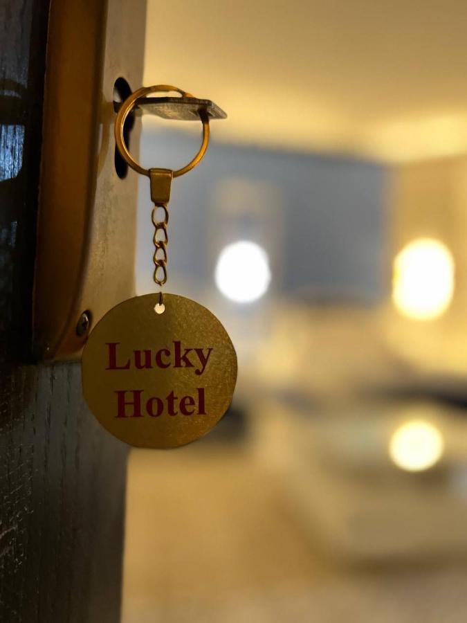 Lucky Hostel Kaherah Luaran gambar