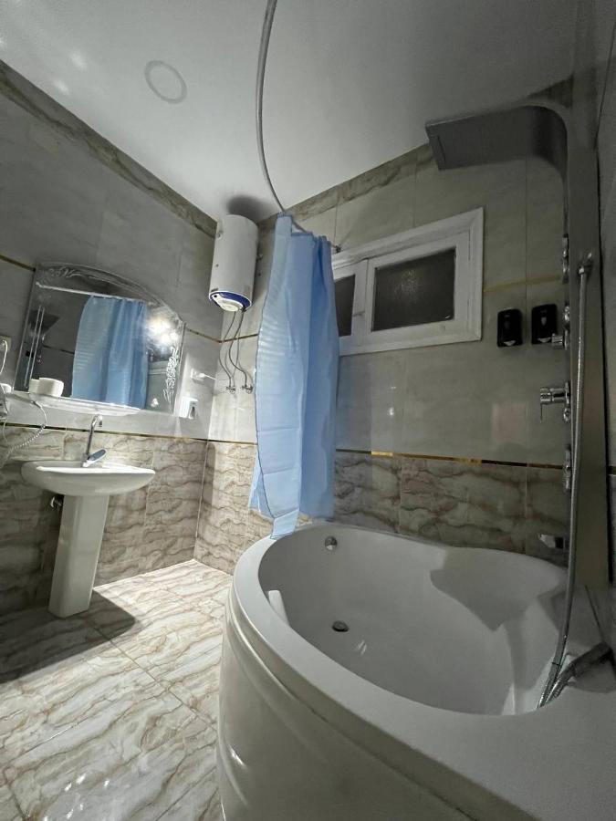 Lucky Hostel Kaherah Luaran gambar