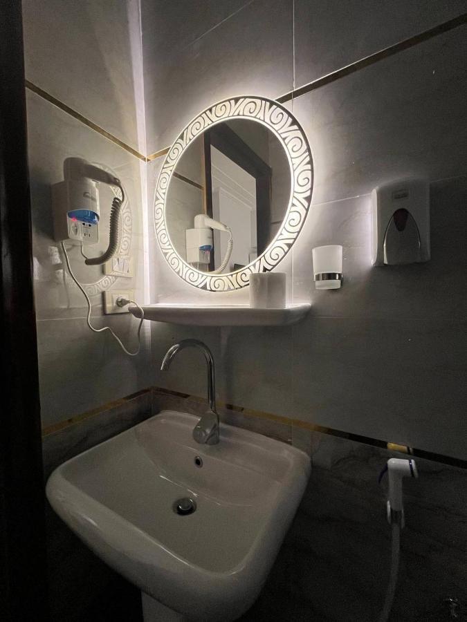 Lucky Hostel Kaherah Luaran gambar