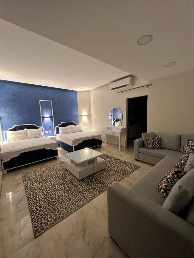 Lucky Hostel Kaherah Luaran gambar